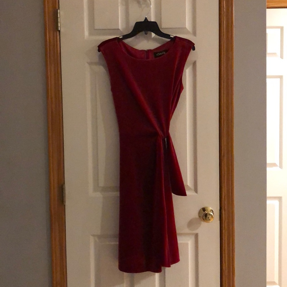 Chelsea Rose sleeveless velvet fit and flare dress